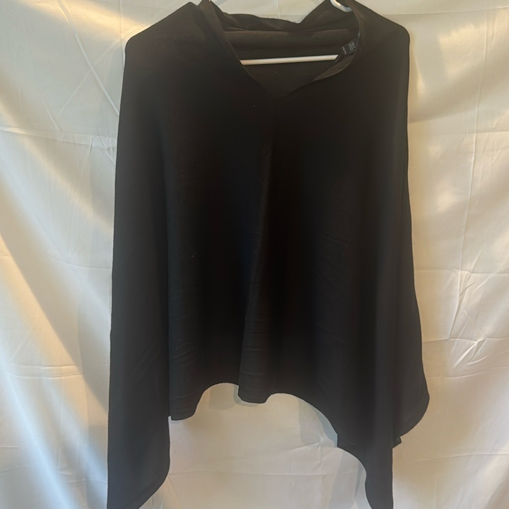 🖤 Eileen Fisher Black Cape / Poncho
